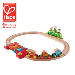 Hape - Дрвен воз со ксилофон